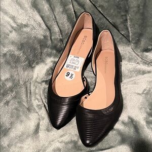 BCBGeneration Black Textured Flats